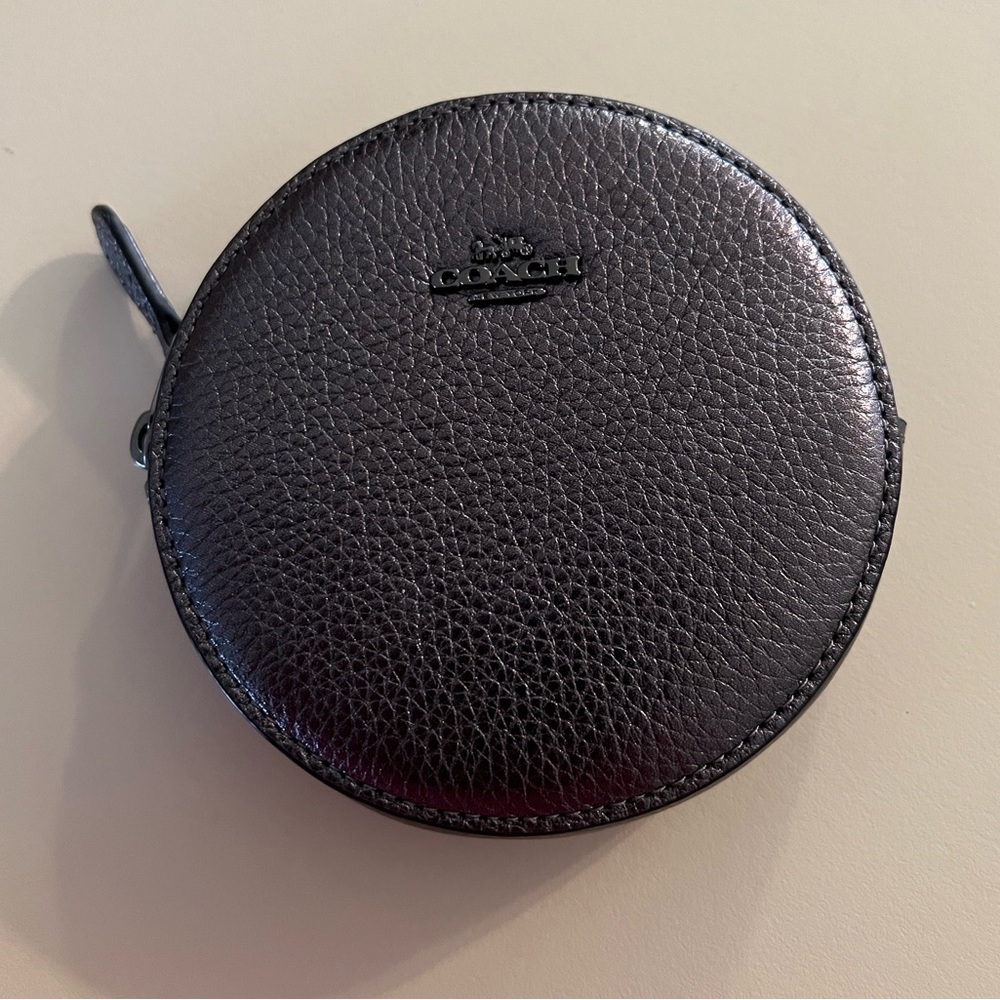 Coach round change purse. Like new